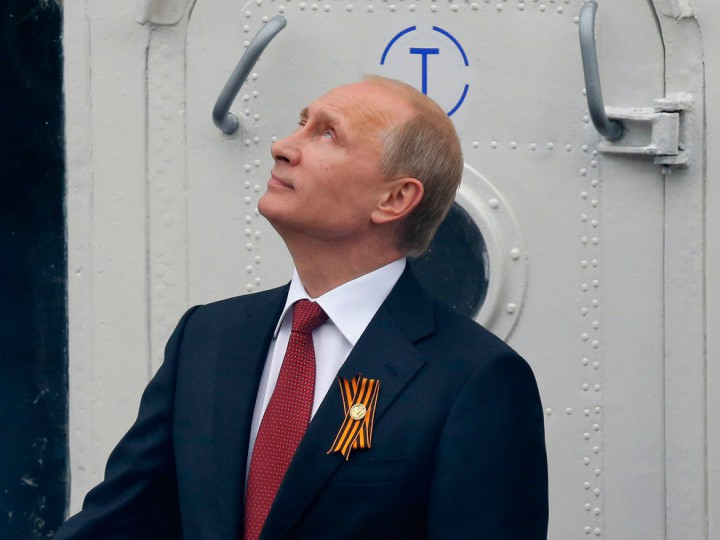 Vladimir Poutine regard 18