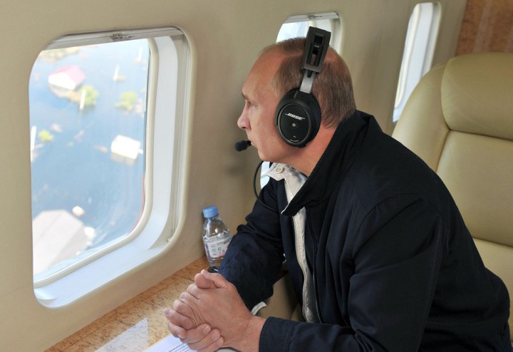 Vladimir Poutine regard 24