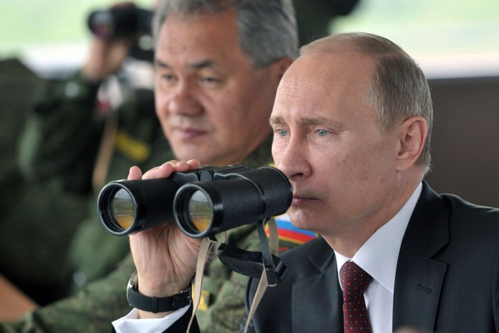 Vladimir Poutine regard 36