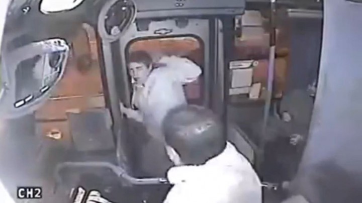 chauffeur de bus VS voleur