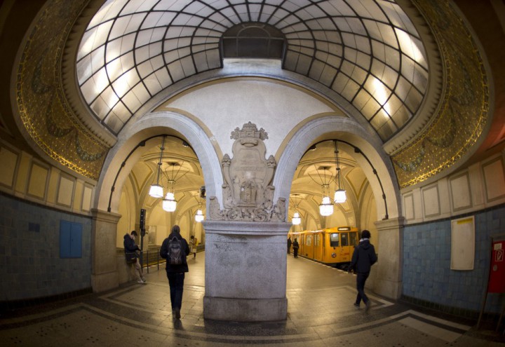 Station metro Heidelberger platz berlin