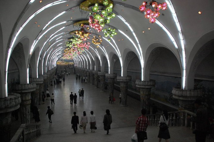 Station metro yonggwang pyongyang