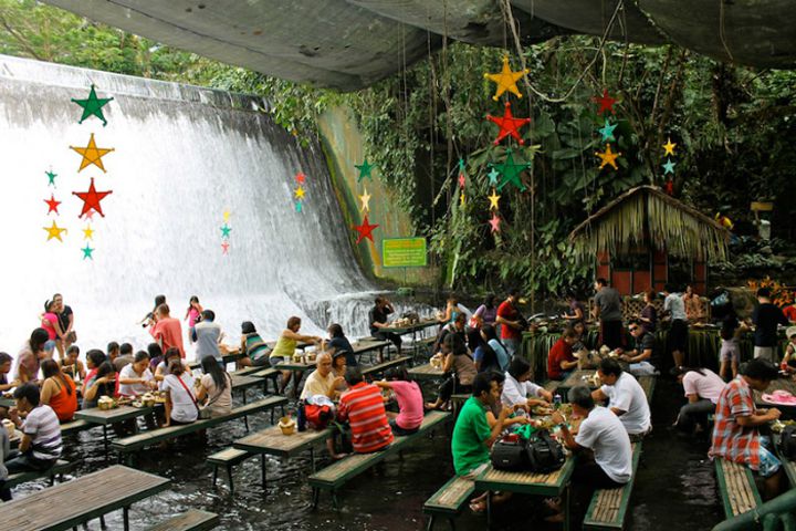 restaurant cadre exceptionnel labassin waterfalls philippines