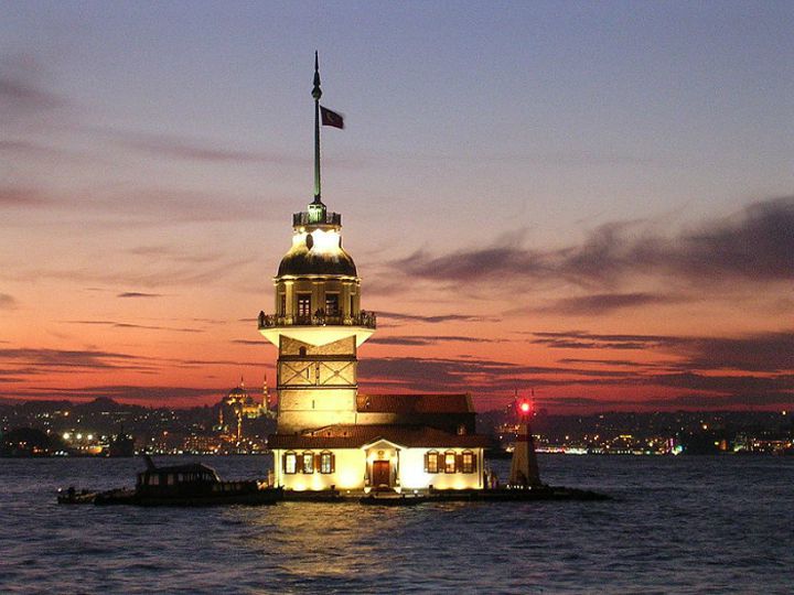 restaurant cadre exceptionnel maidens tower istanbul