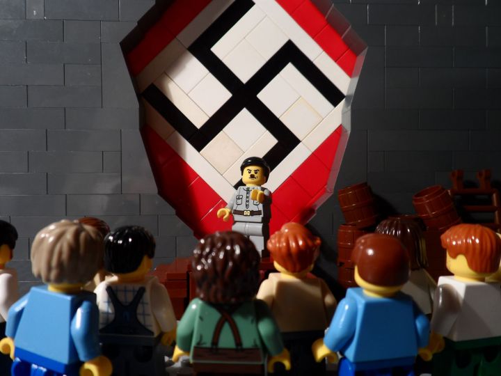 Hitler chancellier Lego