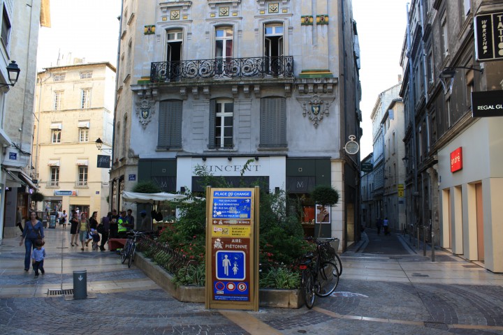 Avignon - Les rues piétonnes