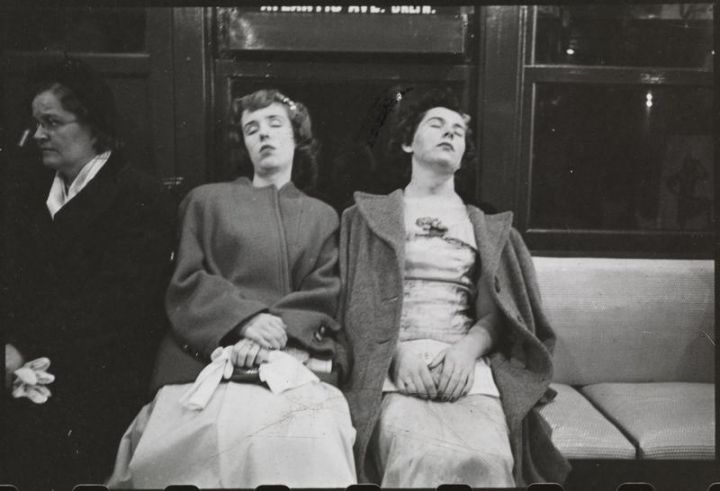 Stanley Kubrick metro couple
