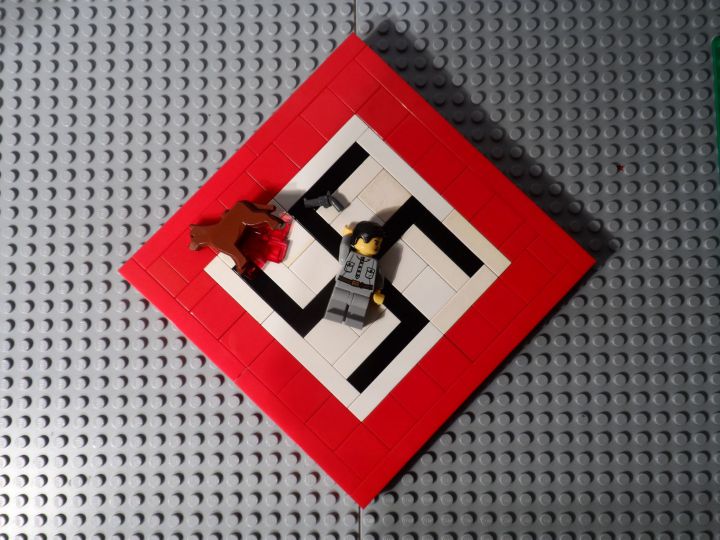 Suicide Hitler Lego