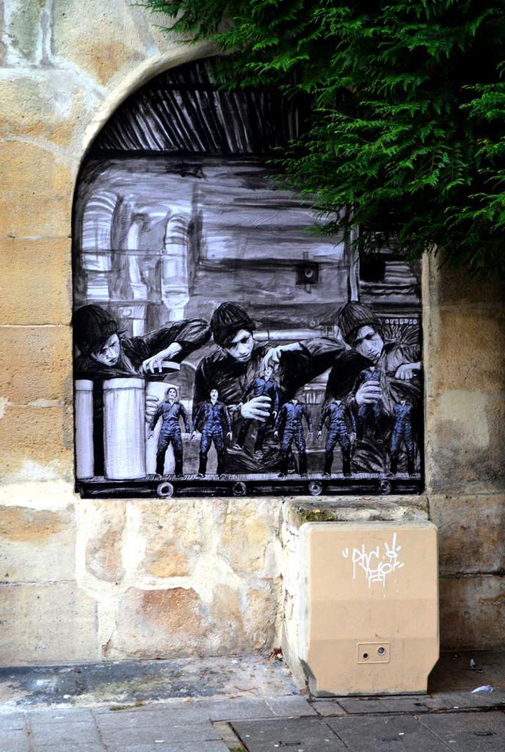 Levalet street art paris (3)