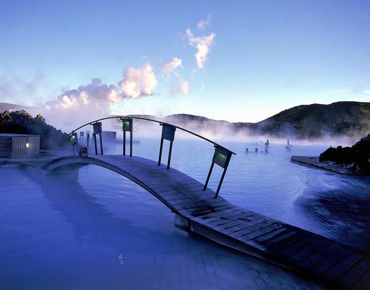photo piscine naturelle lagon bleu