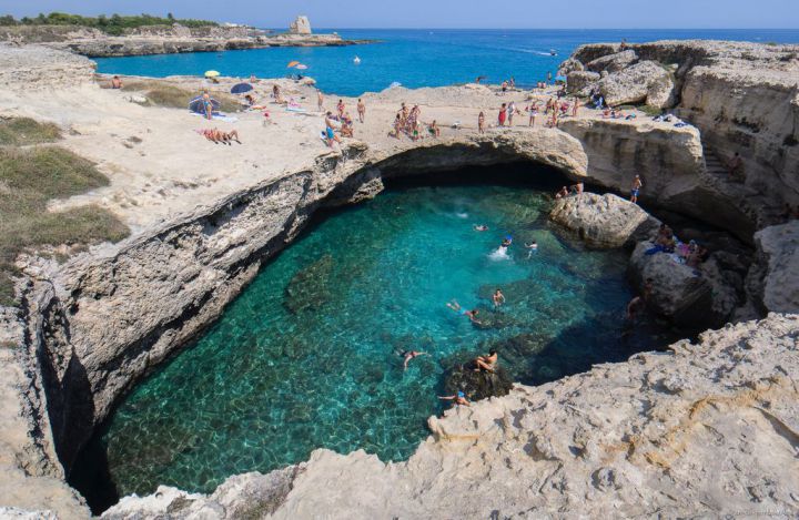 photo piscine naturelle roca vecchia italie