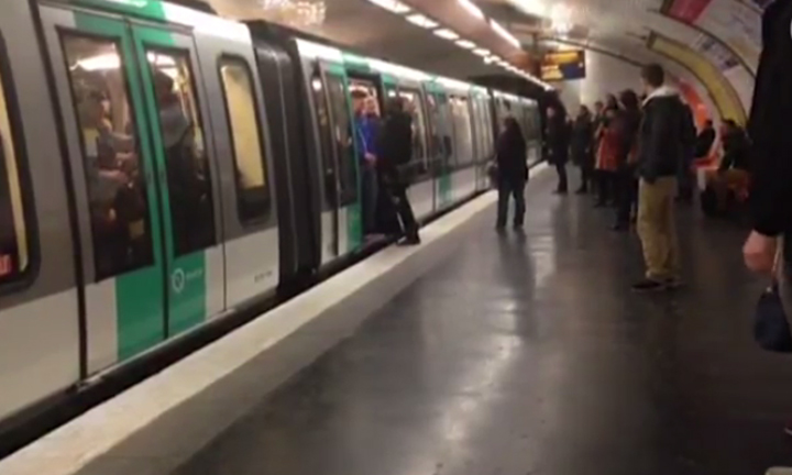 supporters chelsea racisme metro paris