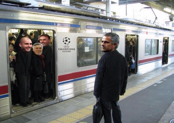 Mourinho dans le metro Chelsea-PSG