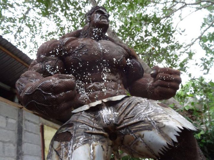 Hulk Lothaire sculpture metal