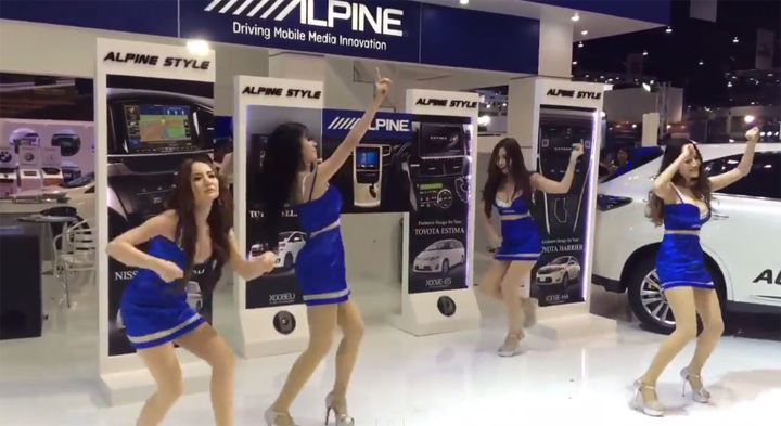 danse hotesses bangkok international motor show