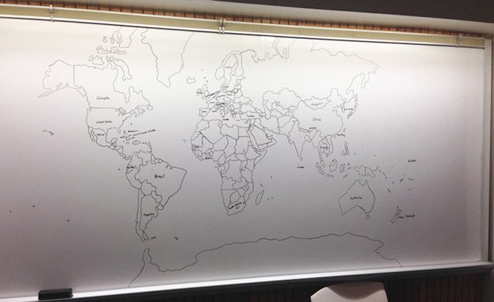 garcon autiste dessin carte du monde