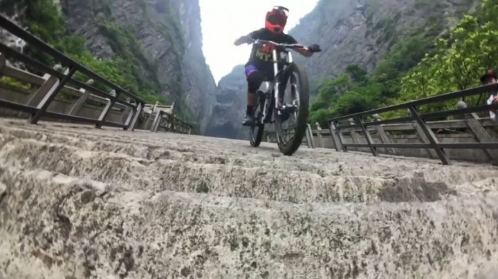 Red Bull Sky Gate Mountain Race Chine
