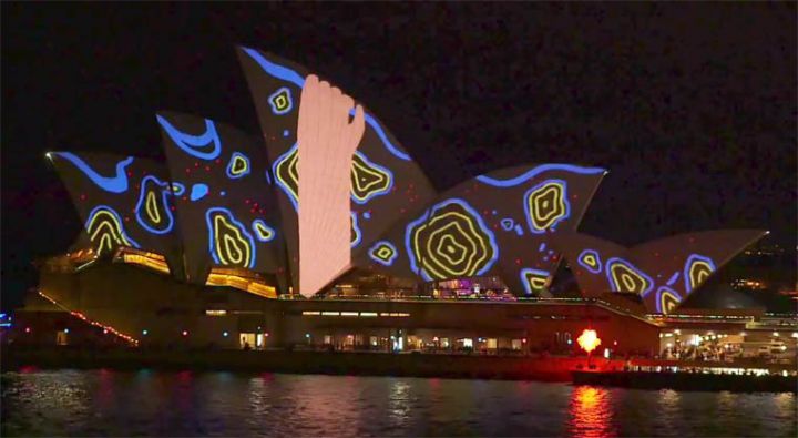 photo vivid festival mapping opera sydney