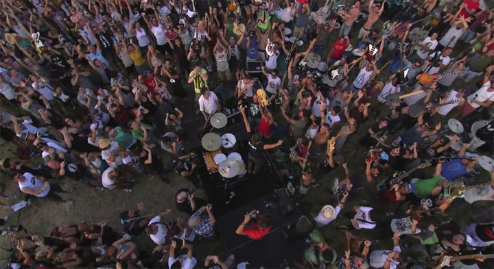 1000 musiciens reprise Foo Fighters
