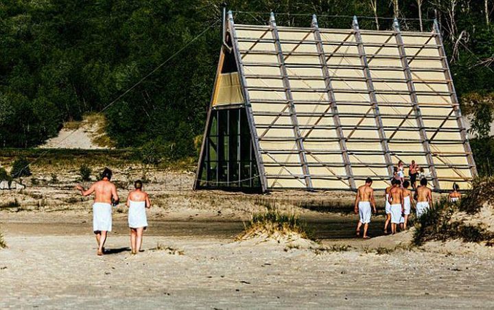 plus grand sauna du monde (6)