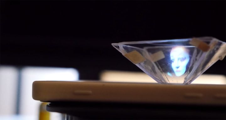 Smartphone projecteur hologramme
