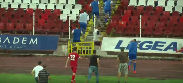 debordements supporters match amical football