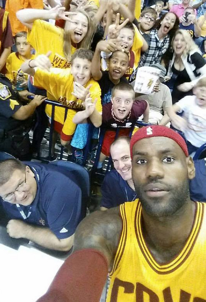 NBA selfie Lebron James