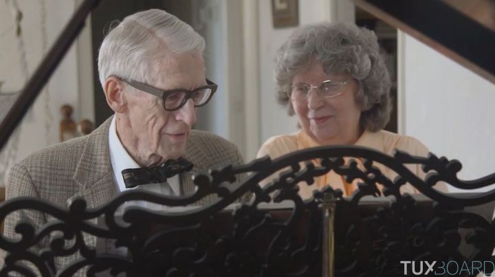 la haut piano couple 80 ans anniversaire mariage