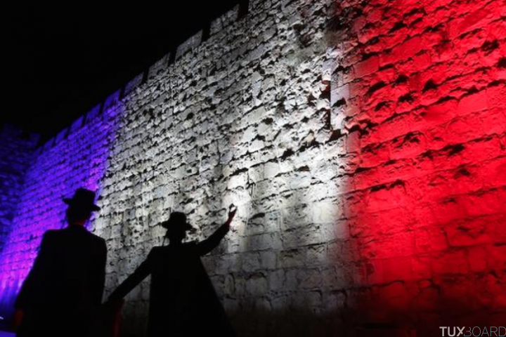hommage attentas paris murs jerusalem