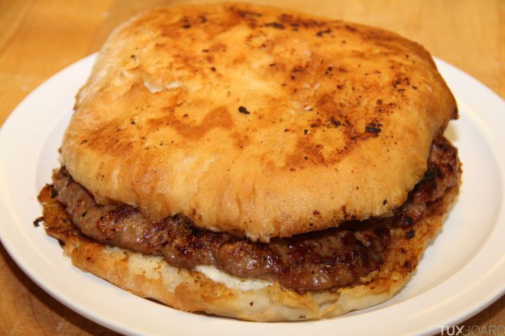 sandwich Pleskavitsa serbie