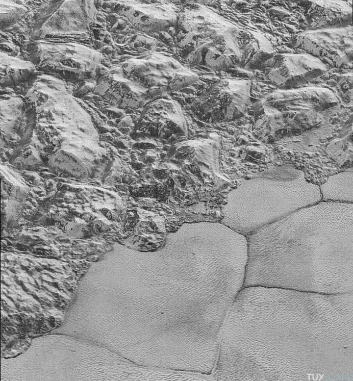 Image haute resolution Pluton