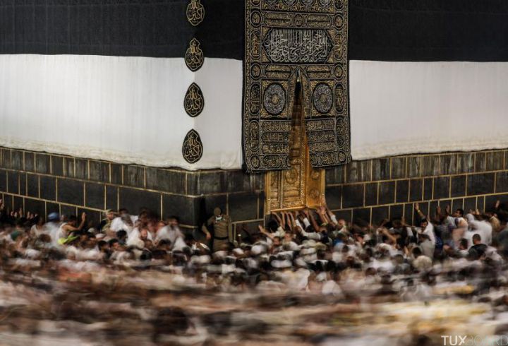 In this Monday, Sept. 21, 2015 photo taken with a slow shutter speed, Muslim pilgrims circle the Kaaba, the cubic building at the Grand Mosque in the Muslim holy city of Mecca, while performing Tawaf, an anti-clockwise movement around the Kaaba and one of the main rites of the annual pilgrimage, known as Hajj, in Saudi Arabia. (AP Photo/Mosa'ab Elshamy)