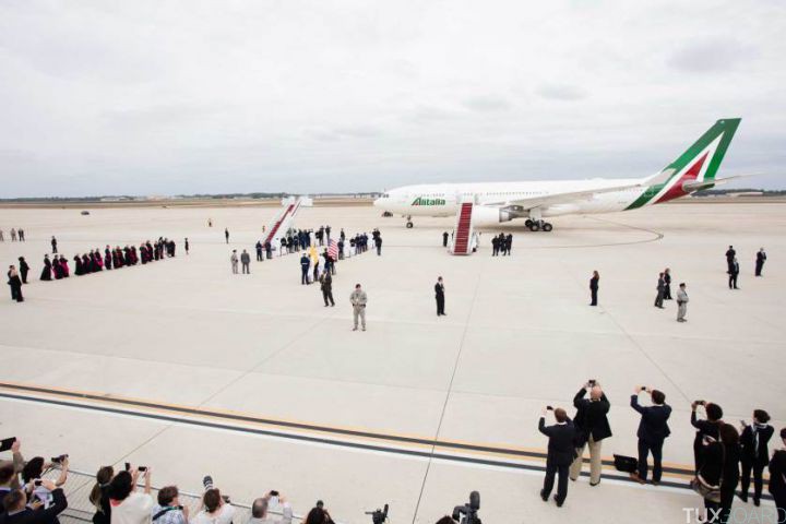 The arrival of Pope Francis at Joint Base Andrews, Md., Sept. 22, 2015.