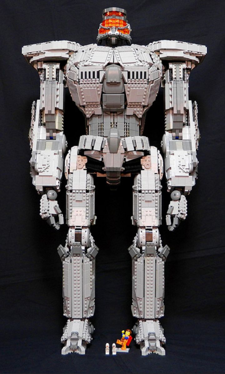 Pacific Rim Jaeger LEGO 6