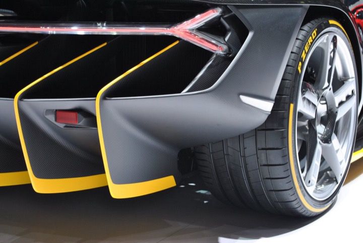 Lamborghini Centenario pneu pirelli