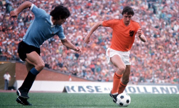 hommage monde du football johan cruyff