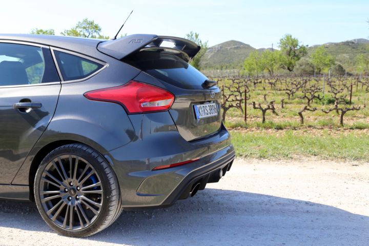 Ford Focus RS diffuseur arriere