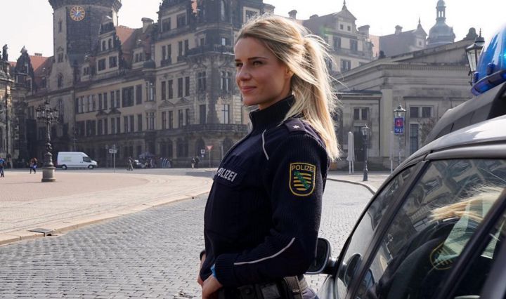 Adrienne Koleszar policiere
