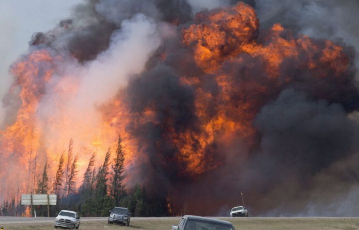 Fort McMurray photos flammes incendie