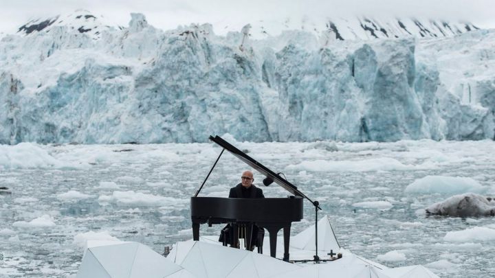 Ludovico Einaudi piano banquise arctique