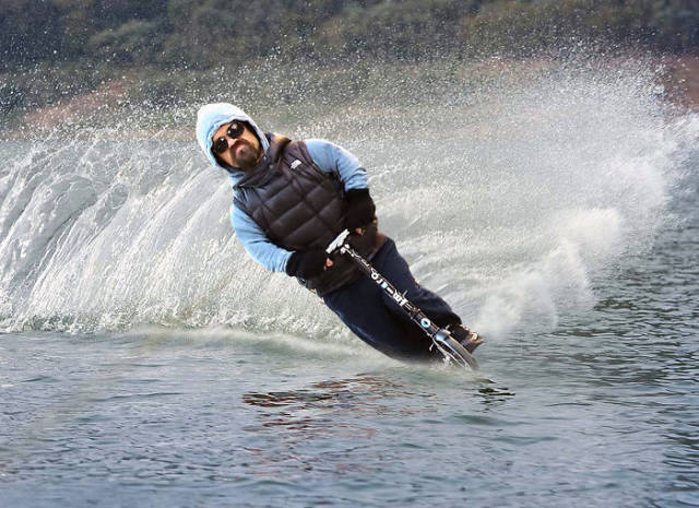 Peter Dinklage photoshop ski nautique