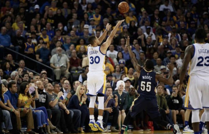 video-stephen-curry-record-de-paniers-a-3pts