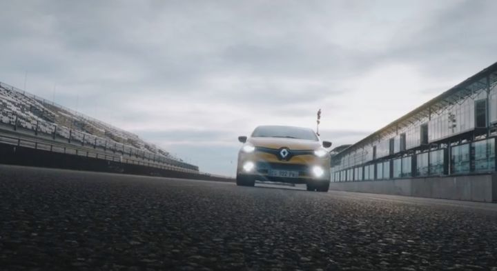 enter the zone renault sport