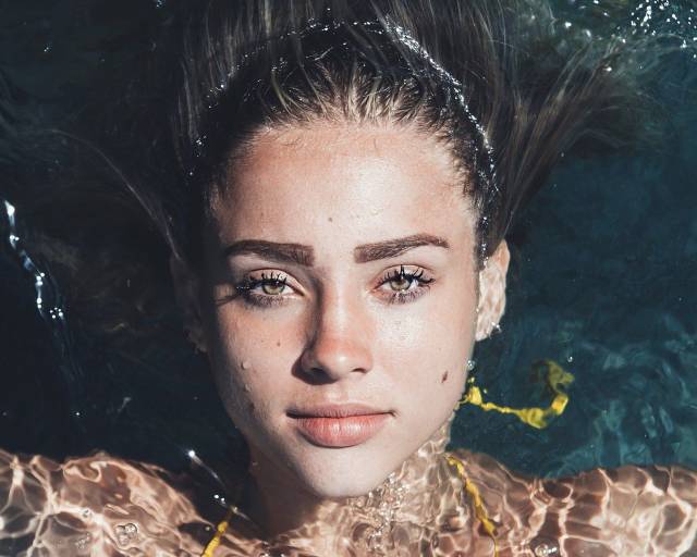 50 femmes aussi ravissantes que charmantes (que l'on peut regarder sans