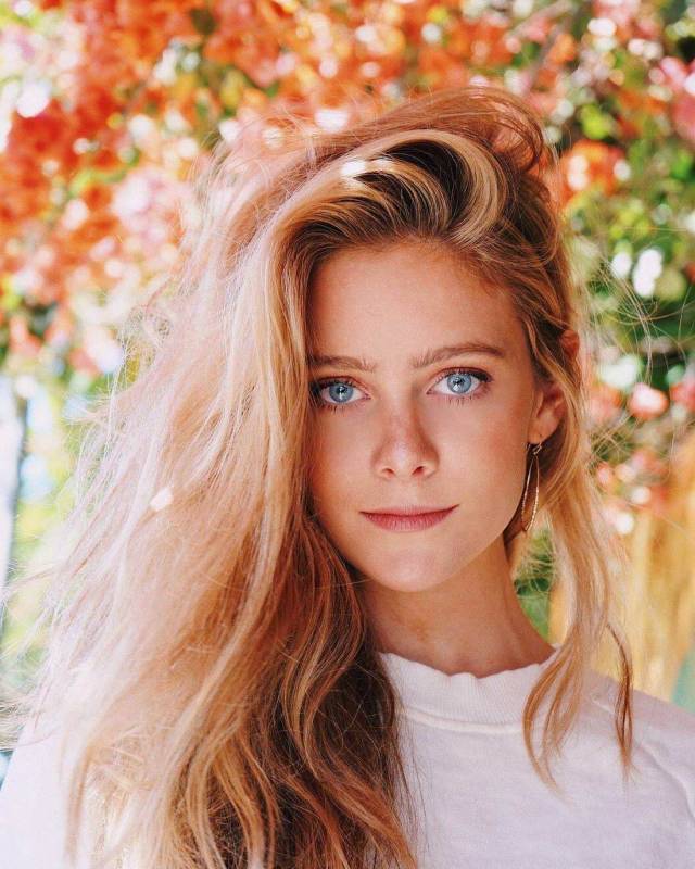 50 femmes aussi ravissantes que charmantes (que l'on peut regarder sans