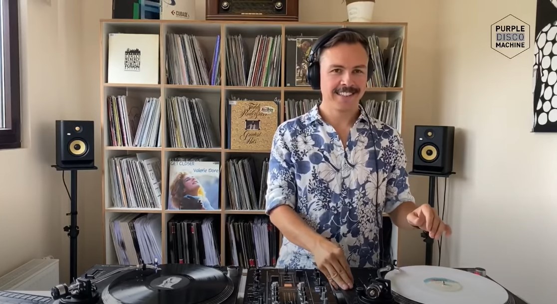Mix de l&rsquo;été avec les platines Purple Disco Machine