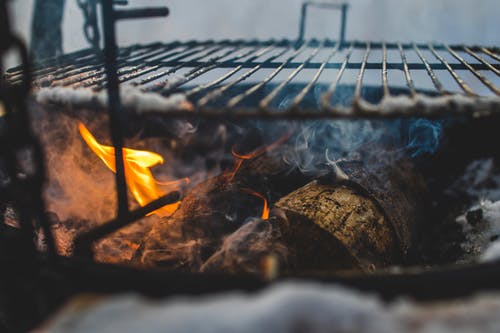 Comment bien nettoyer son barbecue?