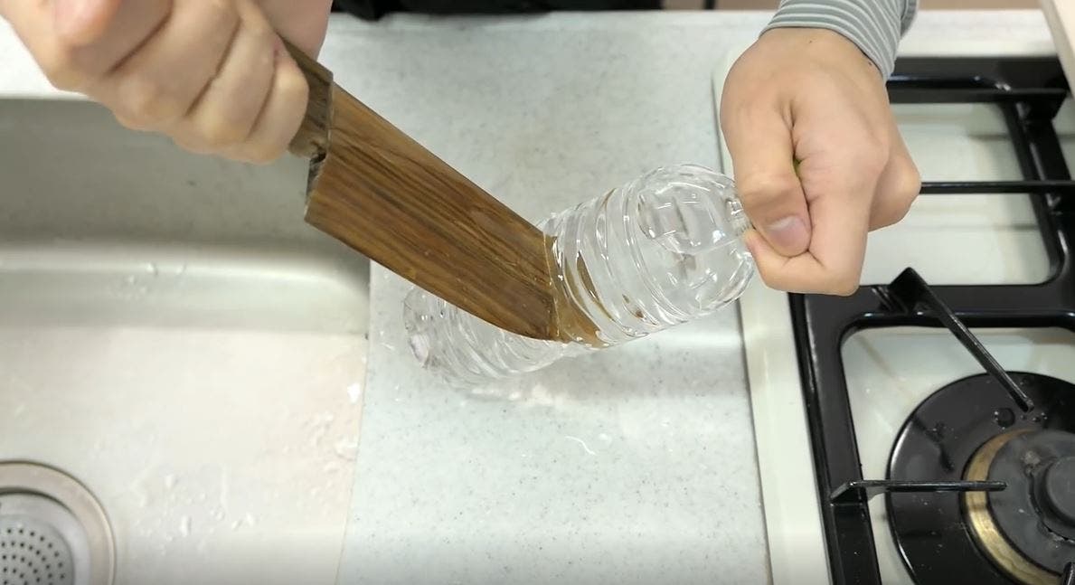 L’incroyable couteau de cuisine en bois, le plus aiguisé du monde Tuxboard