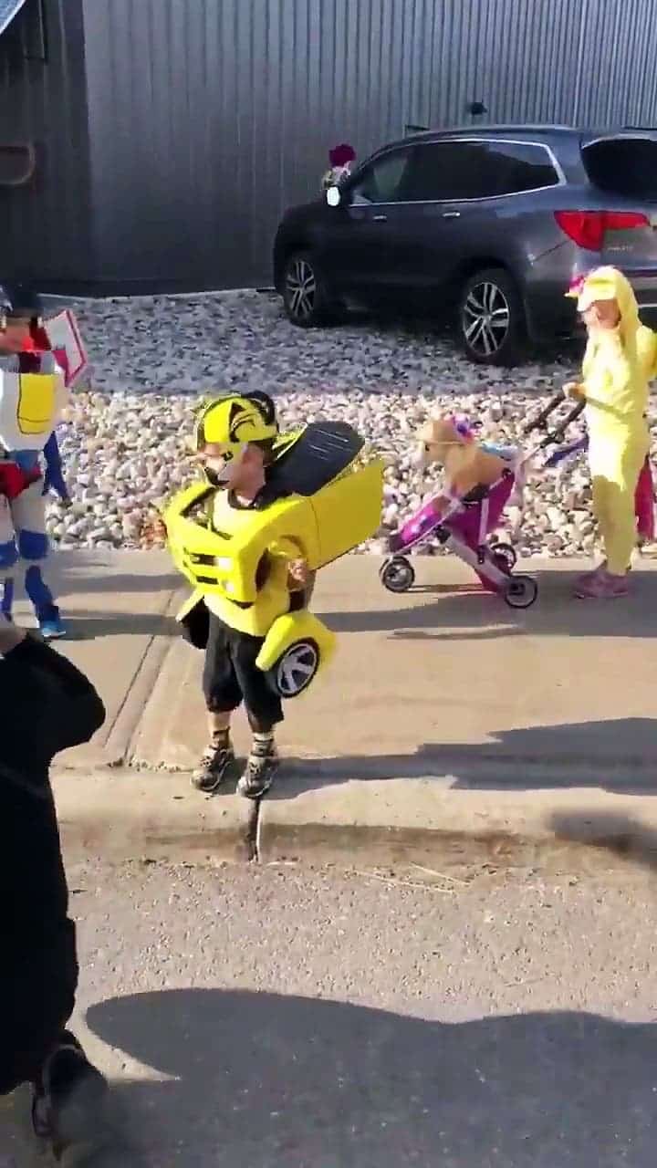 Vous allez être jaloux des costumes Transformers de ces 3 enfants