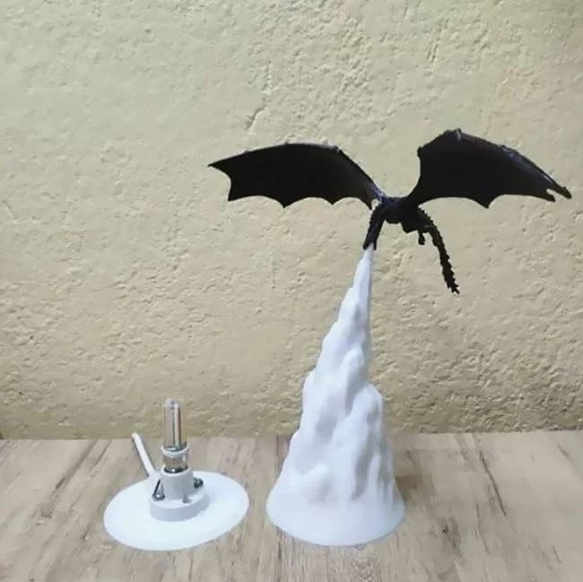 Fin de Game of Thrones : Offrez vous une lampe dragon cracheur de feu !